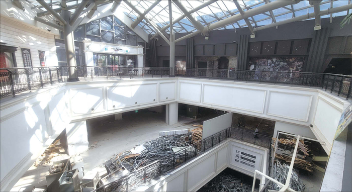  용도변경을 통한‘밸류애드(Value-add)’전략은 죽은 자산도 되살리는 해법처럼 여겨지지만,자칫하면 멀쩡한 자산까지 망가뜨리는‘독이 든 성배’가 될 수 있다는 지적도 나온다.사진은 서울 성동구 행당동 서