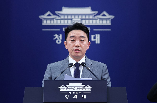 강훈식 비서실장 (사진=연합뉴스)