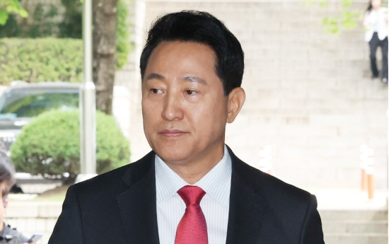 [속보] 특검, ‘여론조사 대납 의혹’ 오세훈에 징역 1년6개월 구형