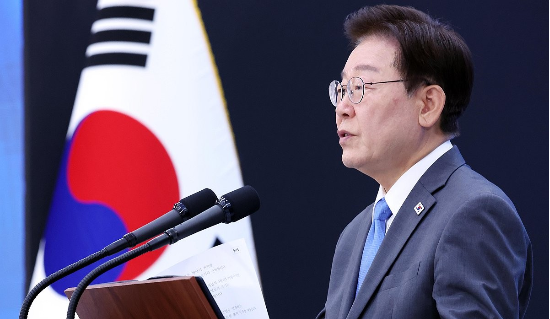 [속보] 이 대통령 “3대 메가프로젝트, 불법 아닌 한 모든 절차 병행추진”