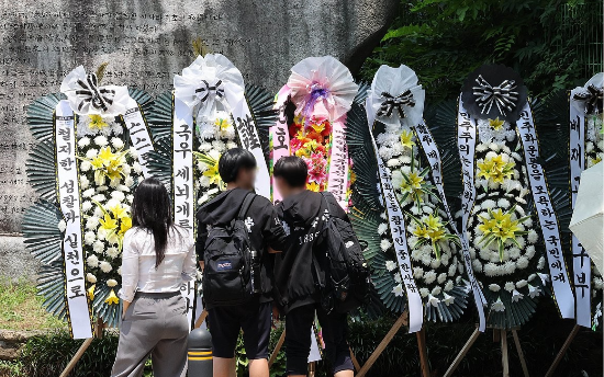 ‘스타벅스 구호’ 논란 배재고…광주 찾아 고개 숙인다