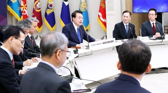 “군통수권자가 북 제재 풀어달라해 과거 정부에서 결국 군 골병 들었다”