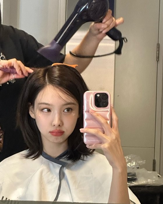 트와이스 <b>나연</b> 손 들어준 법원…"엄마 前연인 6억 안갚아도 돼"