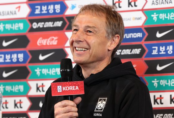 아시안컵 장도 나서는 <b>클린스만</b> 감독 “64년 만의 <b>우승</b>, 자신 있다”
