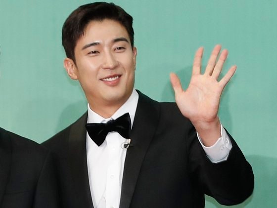 배우 <b>강경준</b>, <b>상간남</b> 피소 "왜 이런 일이…뭔가 오해가 있다"