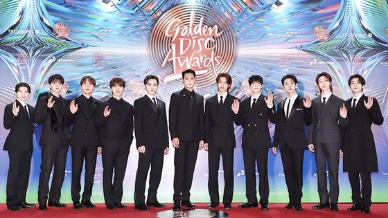 'BTS 독식' <b>골든디스크</b> 대상, 세븐틴이 품었다 '新음반킹’