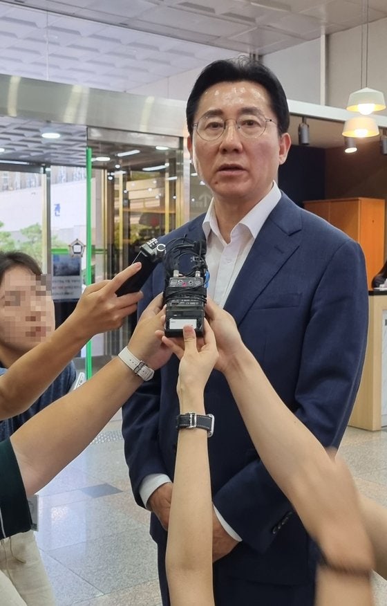 <b>대법</b> “<b>박경귀 아산시장</b> ‘당선무효’ 재판 다시 하라…절차 위법”