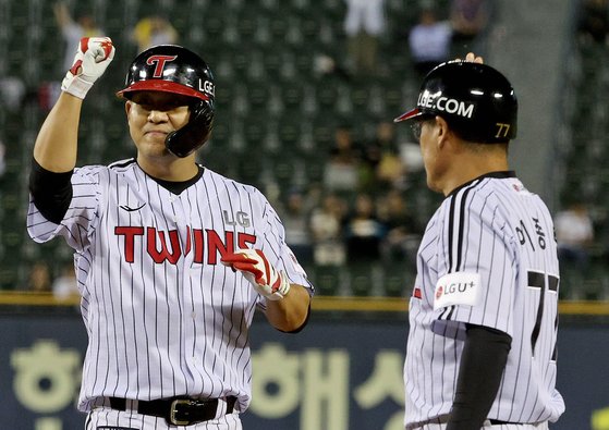 <b>롯데</b>-LG, 사인&트레이드로 <b>김민수</b>-<b>김민성</b> 맞교환