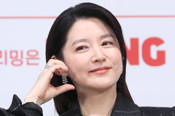<b>이영애</b>, 20년만에 또 장금이 된다…드라마 '<b>의녀 대장금</b>' 주연