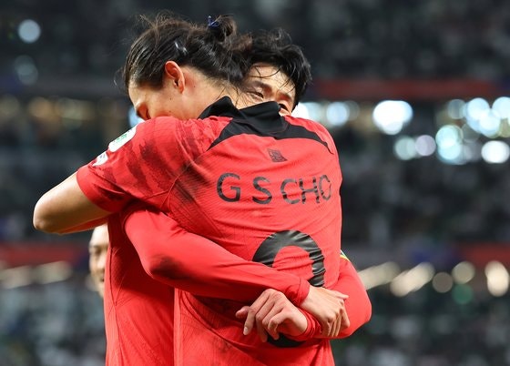 "눈에서 꿀이 뚝뚝"…손흥민 사진 6장으로 본 극적 <b>사우디</b>전