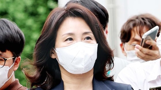 <b>김혜경 선거법</b> 위반 기소…민주 의원 부인들 '법카 접대' 혐의