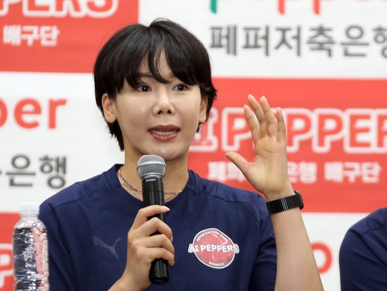 '<b>후배</b> 괴롭힘' 여자배구 <b>오지영</b> 1년 자격정지…페퍼 '계약해지'