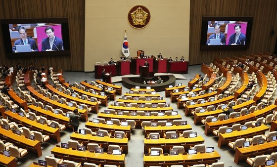 [속보] 여야, 본회의서 <b>선거구</b> 획정안 <b>처리</b>…'쌍특검법'도 재표결