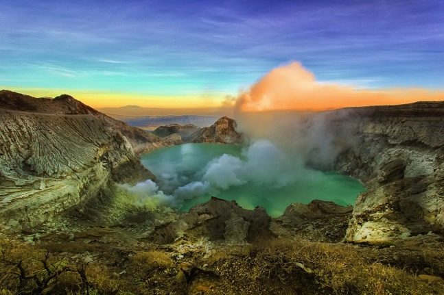 인도네시아 이젠 화산. 사진 pixabay