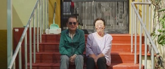 다큐멘터리 '들리나요?'에 등장한 김창옥 강사의 부모님. [영화 '들리나요?' 캡처]