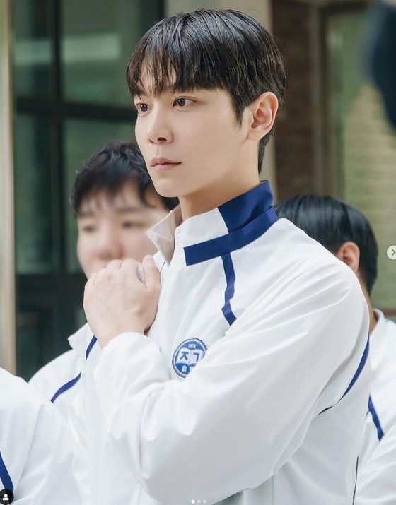 <b>이철우</b> “<b>정준영</b> 단톡방 <b>멤버</b> 아냐...허위사실 유포 강경 대응”