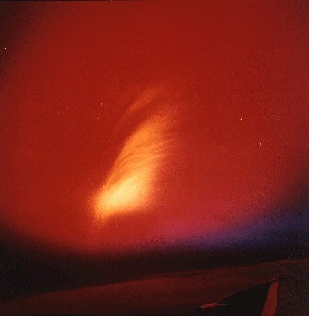 1962년 7월 9일 미국이 고도 400㎞에서 수소폭탄을 터뜨렸다. 스타피시 프라임(Starfish Prime)이라는 작전명이 붙었다. 핵실험 결과 1445㎞ 떨어진 하와이에서 300여 개의 가로등과 경보기, 각종 