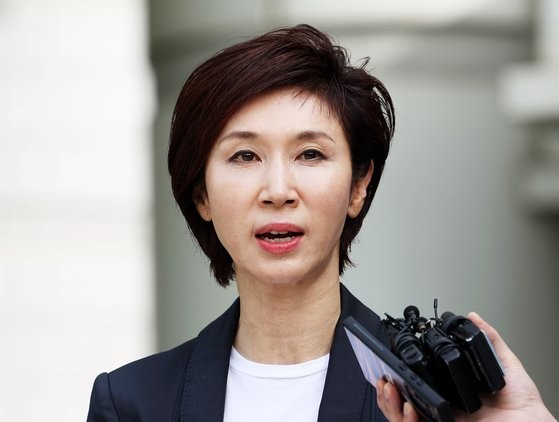 <b>노소영</b>, <b>이혼소송</b> 상고 포기 "아쉬운 부분 없지 않지만…"