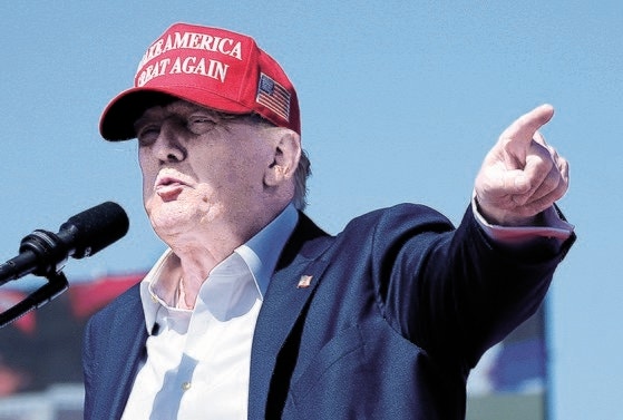 <b>공화당</b> 새 <b>정강</b> ‘2024 MAGA’…"동맹은 공동 방위에 투자해야"