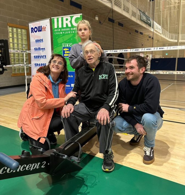 아일랜드계 미국인 리처드 모건은 93세의 나이에도 30대의 체력을 유지한다. 그의 운동량은 프로 스포츠 선수를 연상시킬 만큼 엄청나지 않다. 오히려 평범한 사람의 운동량에 가깝다. 건강 수명을 늘리기 위한 운동량은 