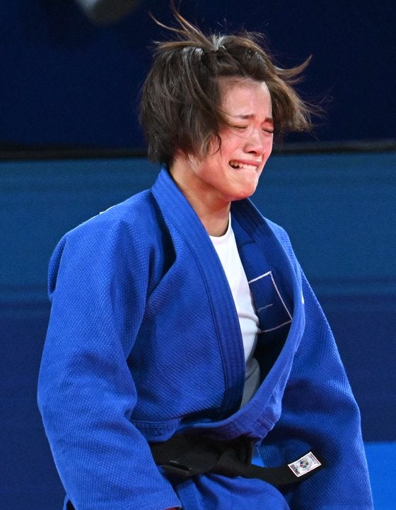 패배 후 대성통곡한 日<b>유도</b>천재…"원숭이 같다" 조롱에 결국