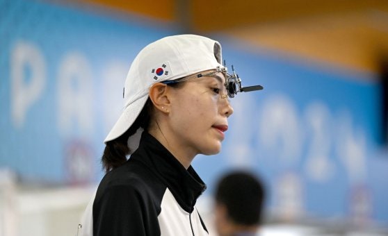 '통한의 0점 한 발'…<b>김예지</b>, 주종목 25ｍ <b>권총 본선</b> 탈락 충격