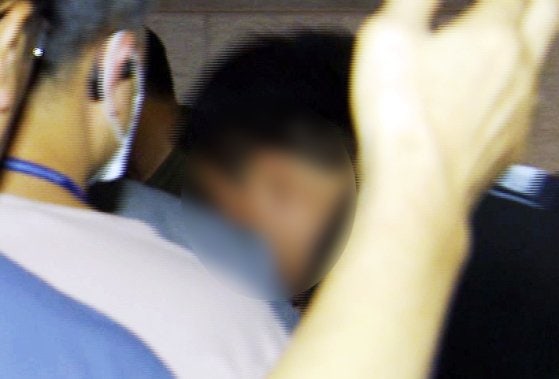 <b>뺑소니 마세라티</b> 운전자 "사이렌 무서워 도망"…해외 도주도 시도