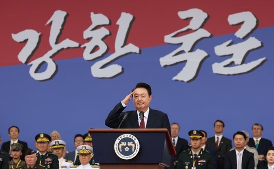 尹 "北 핵무기 사용 기도땐, 그날이 정권 종말의 날" [<b>국군의</b>날 기념사...