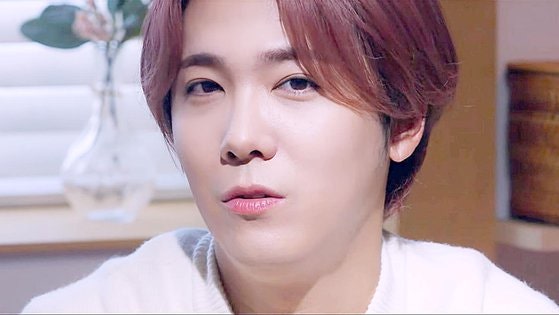 <b>이홍기</b> 또 <b>최민환</b> 감쌌다…"성매매 업소 아니라면? 책임질 건가"