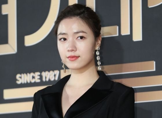 티아라 <b>화영</b> "왕따 맞다, 증거도 있다"…<b>김광수</b> 대표 발언 저격