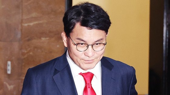 "국민은 우리 하기 나름"…윤상현 실언 <b>후폭풍</b>에 국민의힘 '입 단속'