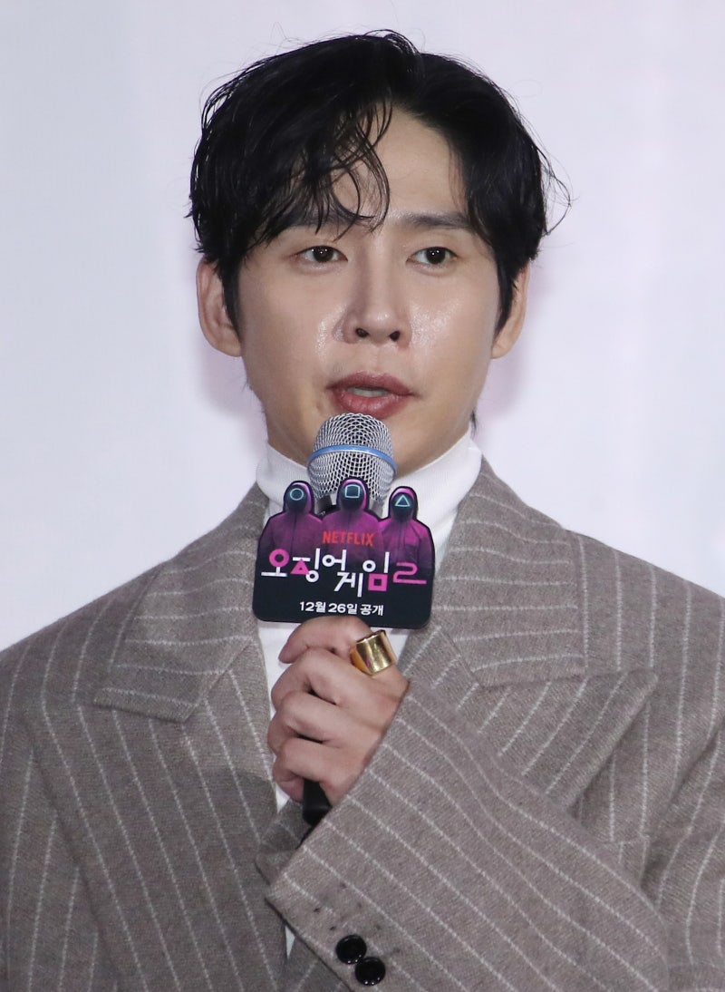 "실수라도 잘못은 잘못" 눈물 사과…<b>박성훈</b> '<b>폭군의 셰프</b>' <b>하차</b>
