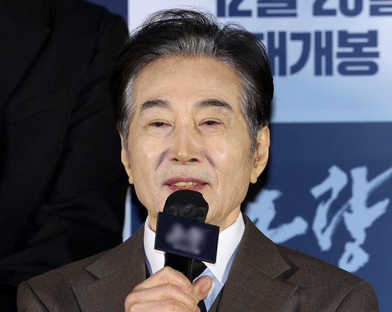 '<b>백윤식</b> <b>무고</b>' <b>전 연인</b>, 징역형 집유→벌금형 감형 왜