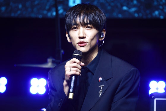 가수 <b>이승윤</b>, 9년 열애 끝 <b>결혼</b>…"예비신부는 평범한 직장인"