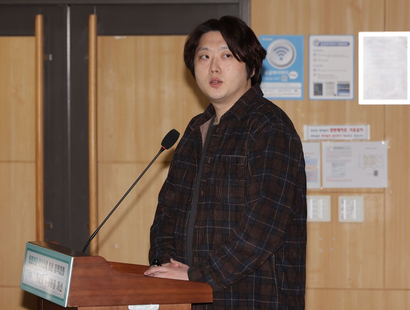 의대생 복귀 호소한 교수들…'위선'이라는 전공의 대표 [현장에서]