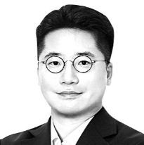 [노트북을 열며] 미국에서 탄핵 중독이 없는 이유
