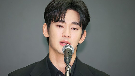 <b>김수현</b> 눈물의 회견 후 반격…"<b>김새론 유족</b>·가세연에 120억 손배소"