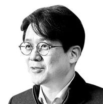 [김현철의 퍼스펙티브] 경제 불안 해소, 고립 예방, 우울증 치료 등 종합 처방 필요