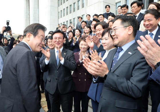 이재명 '10분 다큐'로 출사표 던진다…오늘 대선 출마 선언