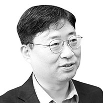 [하준경의 퍼스펙티브] 외환 등 대외안전망 갖추고 생산적 부문에서 내수 늘려야