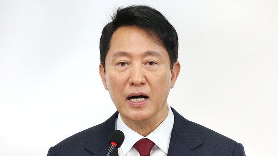 <b>오세훈 불출마</b>에…"새 나라 만들자" 국힘 대권주자들 <b>러브콜</b>