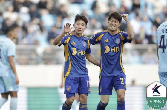 높이 날아오른 청용, 울산 7위서 3위로 점프