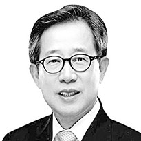 [배국환의 퍼스펙티브] 구조조정 전제로 재정의 비상한 역할 필요