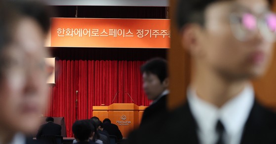 "반대 없습니까" 불통의 K주총…젠슨황이 설명, 소통의 美주총 [K주총의 그늘]