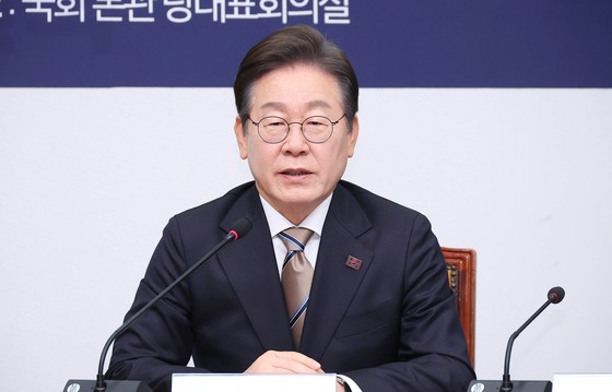 이재명 38%로 최고치…홍준표·<b>한덕수</b>·김문수 7% [한국갤럽]