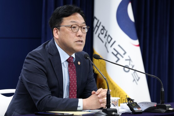 김병환 금융위원회 위원장이 7일 서울 종로구 정부서울청사에서 열린 기자간담회에서 발언하고 있다.뉴스1