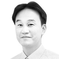 [손해용의 시선] 중장년 재입대, 인구절벽 난제 풀 해법 될까