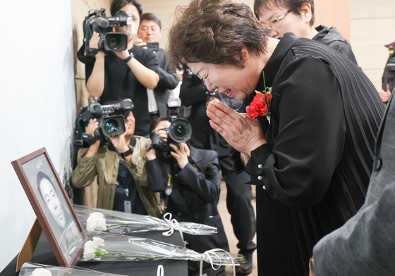 [사진] 어버이날, 74년만에 본 아버지 얼굴