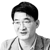 [최병천의 퍼스펙티브] 규제개혁부 만들고, 모든 정책 성장친화적으로 재설계를