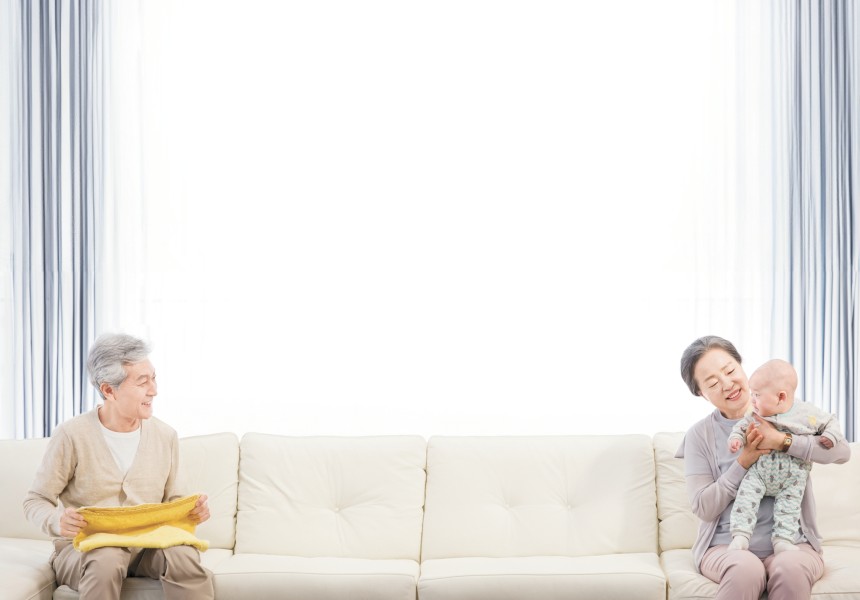 황혼 육아 출처: GettyimagesBank